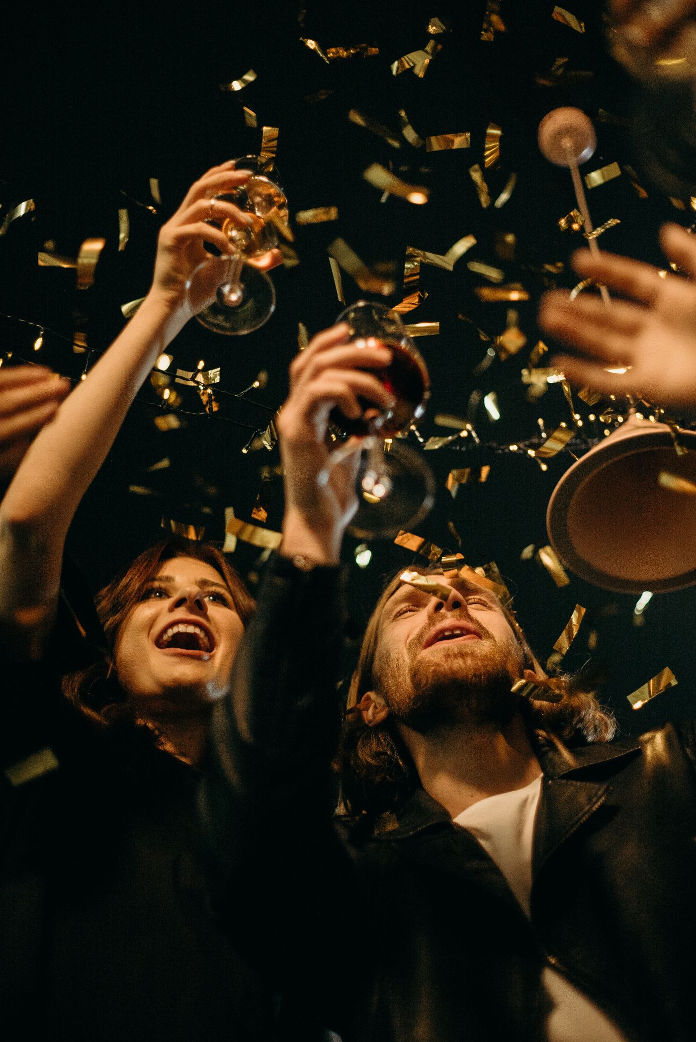 Friends celebrating party champagne